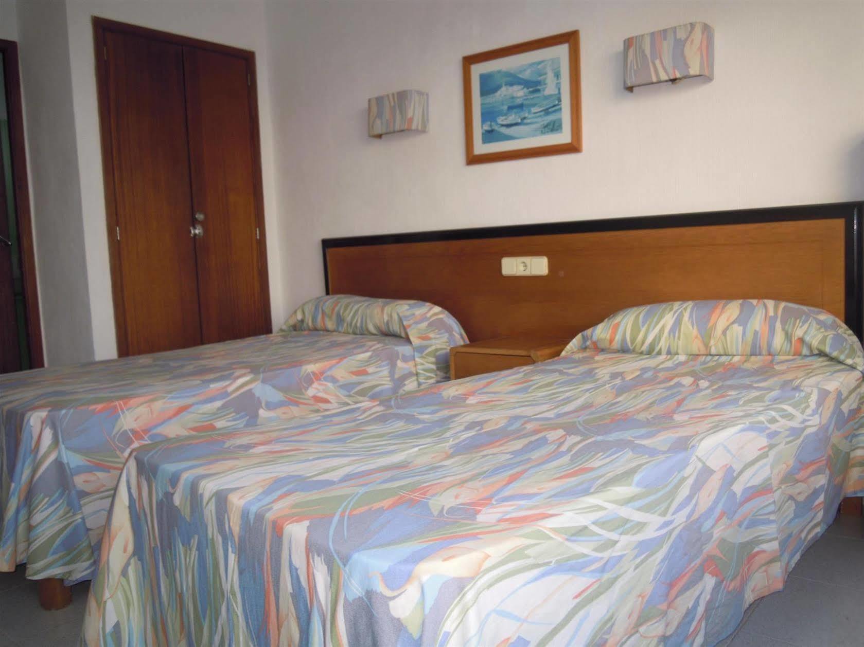 Hostal Port Corona Cala Ratjada  Luaran gambar