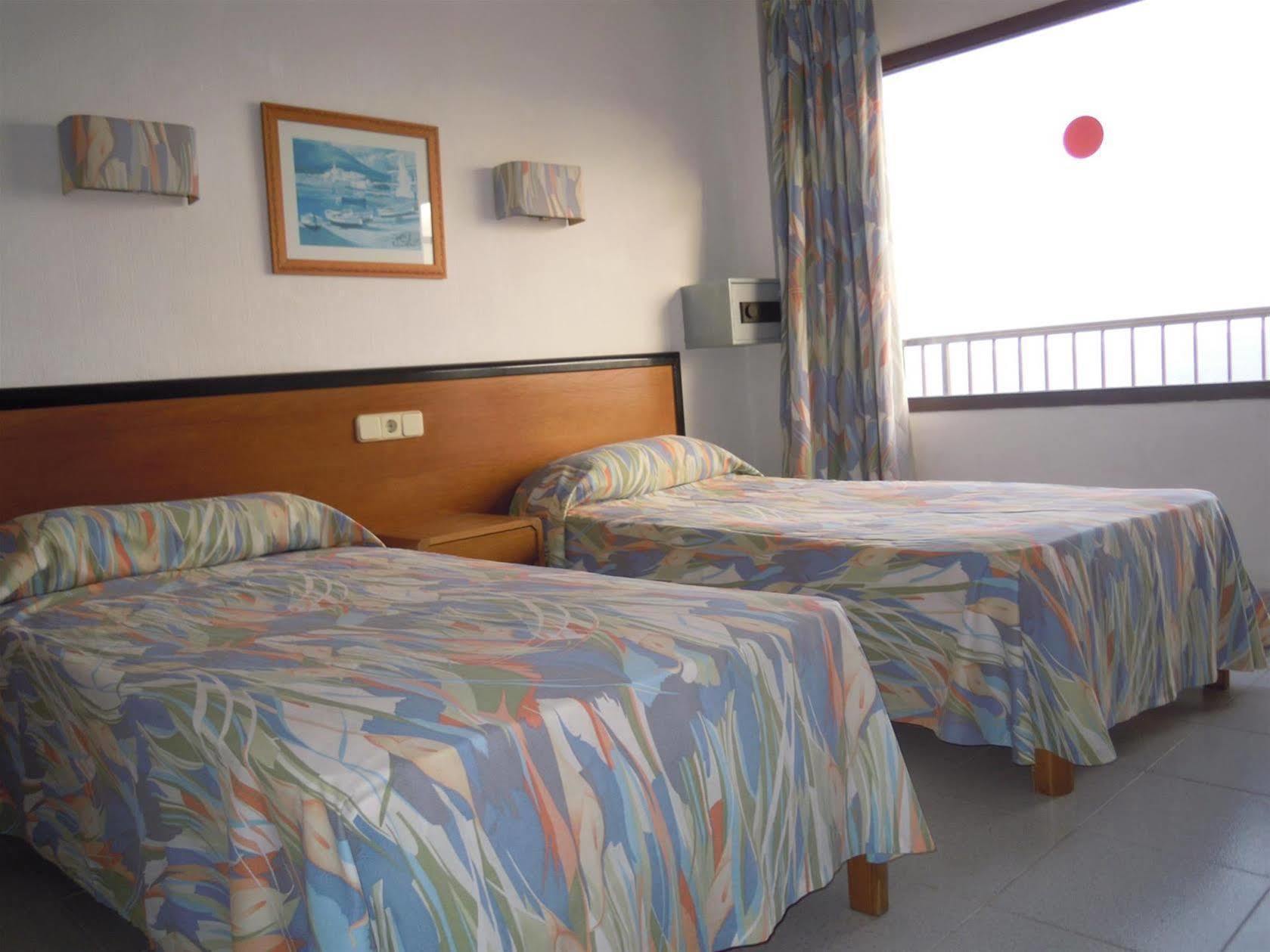 Hostal Port Corona Cala Ratjada  Luaran gambar